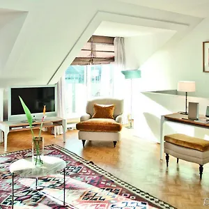 https://cortiina-hotel.com-bavaria.com